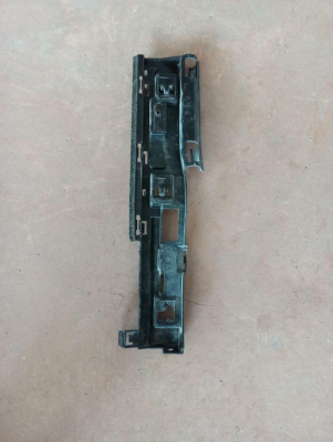 7332333 / 51777332333 BMW X1 SOL ARKA ETEK PARÇASI 4C22
