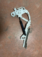 7336699 BMW 1 SERİSİ F20 SOL KAPUT MENTEŞESİ | MOTOLAND