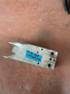 7351522 MİNİ COOPER F54 TAMPON DEMİRİ BAĞLANTI AYAĞI | MOTOLAND