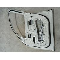 7355804 / 41517355804 BMW X3 F25 SAĞ ÖN KAPI