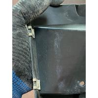 7386362  BMW 3 SERİSİ F30 F31 2013-2015 SAĞ SİS FAR BRAKETİ