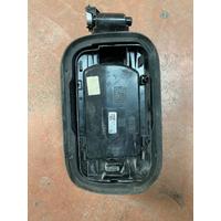 7387939-10 BMW 5 SERİSİ G30 YAKIT DOLDURMA KAPAĞI GİRİŞİ | MOTOLAND