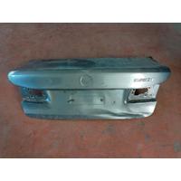 7391786 / 7391785 BMW 5 SERİSİ G30 BAGAJ KAPAĞI | MOTOLAND