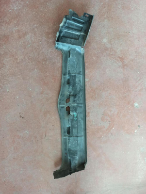 7399996 BMW X3 HAVA KANALI SOĞUTMA FANI ÜST PARÇASI