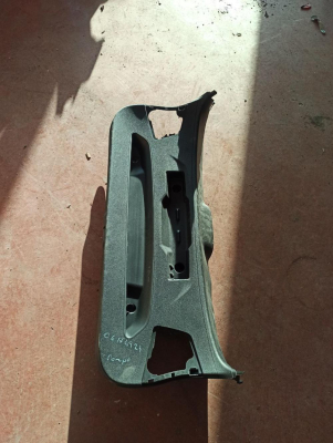 7423855 / 7435057 BMW X2 BAGAJ KAPAĞI TRİM PANELİ