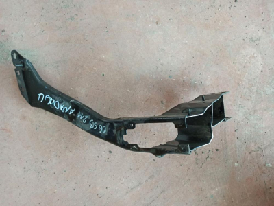 7426633 BMW 2 SERİSİ SOL FAR YUVASI PARÇASI