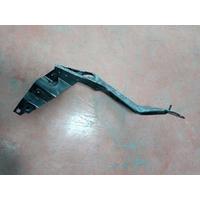 7426633 BMW 2 SERİSİ F46 FAR DESTEK PARÇASI | MOTOLAND 4İ24