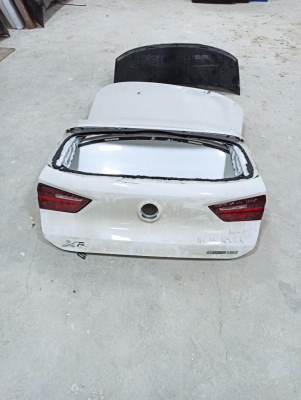 7428466 BMW X2 SDRIVE 18i BAGAJ KAPAĞI