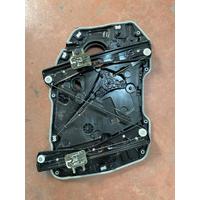 743223216 BMW 3 SERİSİ G20 ÖN SAĞ CAM MEKANİZMASI | MOTOLAND