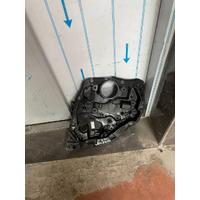 743223517 / 7432235 BMW 3 SERİSİ G20 ELEKTİRİKLİ CAM REGÜLATÖRÜ