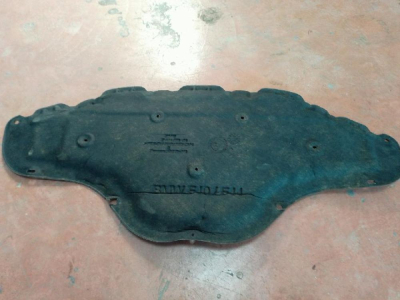 7444978 BMW 1 SERİSİ F40 KAPUT SES YALITIMI 4D16 | MOTOLAND