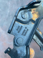 7450589 7450590 BMW 3 SERİSİ G20 G21 KAPUT SAĞ SOL MENTEŞESİ TAKIM | MOTOLAND