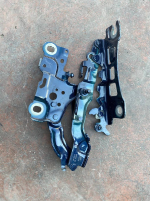 7450590 BMW 3 SERİSİ G20 G21 ÖN SAĞ KAPUT MENTEŞESİ | MOTOLAND