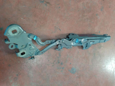 7450924 BMW 1 SERİSİ F40 KAPUT MENTEŞESİ | MOTOLAND