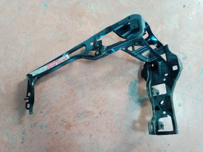7459882 BMW 1 SERİSİ F40 SAĞ FAR TABLASI 4D21 | MOTOLAND