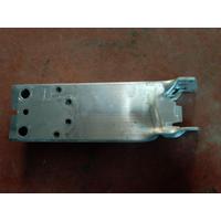 7459888 BMW 1 SERİSİ F40 TAMPON DEMİRİ | MOTOLAND