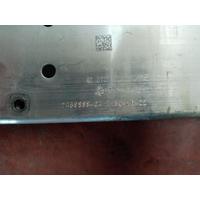 7459888 BMW 1 SERİSİ F40 TAMPON DEMİRİ | MOTOLAND