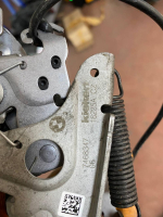 7468347 7468348 BMW 3 SERİSİ G20 G21 KAPUT KİLİDİ SAĞ SOL TAKIM | MOTOLAND