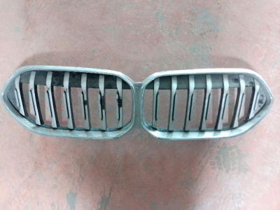 7476257 / 7476258 BMW 2 SERİSİ ÖN IZGARA | MOTOLAND 4H1