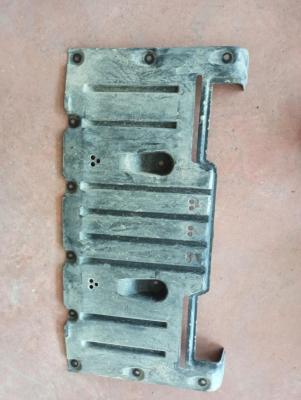 7931863 / 51757931863 BMW İX İ20 ARKA TAMPON ALT MUHAFAZA 4C23