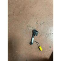 793338409 / 7933384 BMW İX I20 KAPUT MENTEŞE AKTÜATÖRÜ