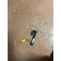 793338409 / 7933384 BMW İX I20 KAPUT MENTEŞE AKTÜATÖRÜ