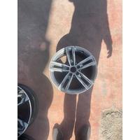 8053523 BMW 1 SERİSİ F40 JANTLARI | MOTOLAND