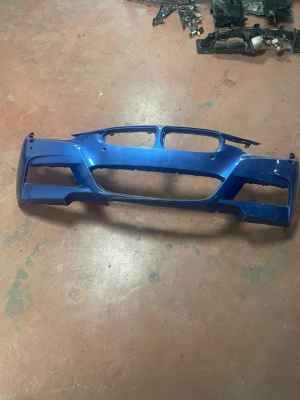 8055831 BMW 3 SERİSİ F30 MAVİ ÖN TAMPON | MOTOLAND