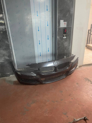 8055831 BMW 3 SERİSİ F30 SİYAH ÖN TAMPON | MOTOLAND