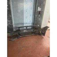 8055831 BMW 3 SERİSİ F30 SİYAH ÖN TAMPON | MOTOLAND