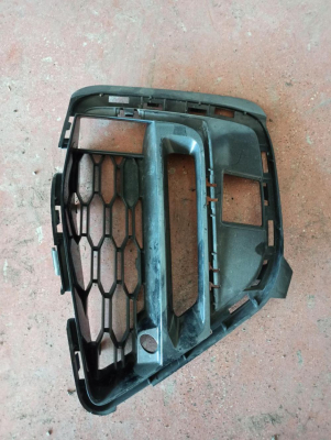 8069372 / 51118069372 BMW 3 SERİSİ G20 ÖN TAMPON SAĞ IZGARA