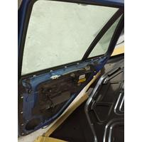 8256828 / 41528256827 BMW X5 E53 SAĞ ARKA KAPI