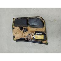 8261744 / 51418261744 / 704983401 BMW X5 SAĞ ÖN KAPI İÇ DÖŞEME