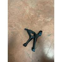 8404601 BMW S1000XR ARKA AYAK DAYAMA PANELİ | MOTOLAND