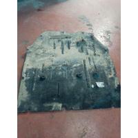 8498395 BMW 2 SERİSİ U06 ALT MUHAFAZA 4C22 | MOTOLAND