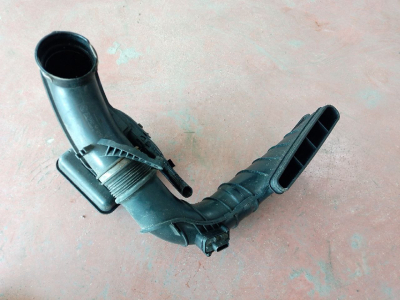 8512249 / 7812946 BMW X3 F25 HAVA GİRİŞ BORUSU 4J21