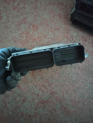8518477 BMW 5 SERİSİ F10 N47N MOTOR BEYNİ