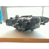 8739560 / 8739560-02 BMW 3 SERİSİ F30 LCİ SAĞ FAR | MOTOLAND