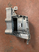 9423376-03 BMW 1 SERİSİ F70 MOTOR KULAĞI SAĞ | MOTOLAND