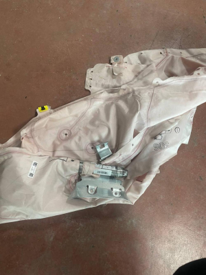 9459297 BMW 7 SERİSİ G70 SOL AİRBAG | MOTOLAND