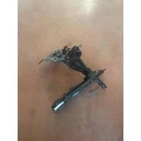 9464028 BMW 7 SERİSİ G70 KASA FAR ALT AYAĞI | MOTOLAND