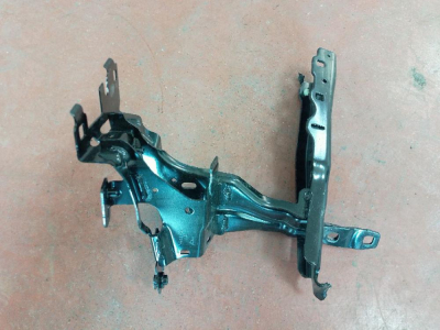 9464028 BMW 7 SERİSİ G70 SAĞ FAR ALT AYAĞI 4D22 | MOTOLAND