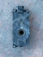 9464869 BMW X5 G05 3 SERİSİ G20 5 SERİSİ G30 RADYATÖR AKTİF HAVA KAPAĞI KEPENK MOTORU | MOTOLAND