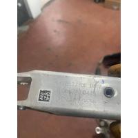 947857701 / 9478577 BMW 3 SERİSİ G20 ÖN ALT TAMPON DEMİRİ