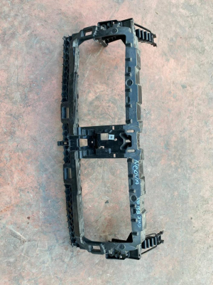 949881716 BMW 4 SERİSİ G22 G23 G26 ÖN PANEL ÜST TAKVİYESİ | MOTOLAND