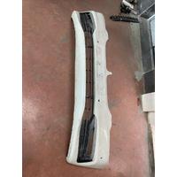 9574768 BMW 5 SERİSİ G30 BEYAZ ÖN TAMPON | MOTOLAND