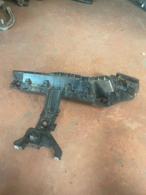 962372R BMW X2 SERİSİ F39 ARKA TAMPON MONTAJ BRAKETİ | MOTOLAND