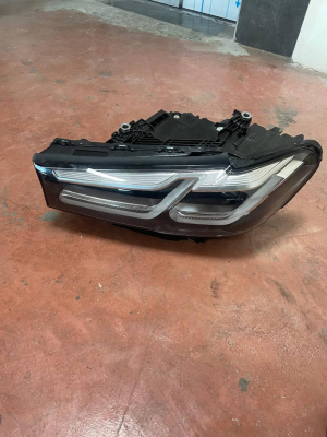 9879639 BMW 5 SERİSİ G30 LCİ FAR | MOTOLAND