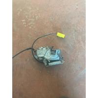 9880006 BMW 3 SERİSİ G20 KAPUT KİLİDİ | MOTOLAND