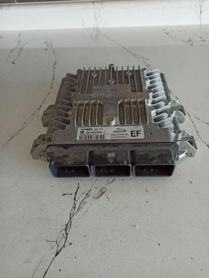 C2C26869 / 4R8Q12A650EF JAGUAR S-TYPE ECU